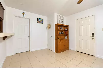 4323 Avenue R 1/2, Galveston, TX 77550 - Photo 13