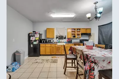 4323 Avenue R 1/2, Galveston, TX 77550 - Photo 7