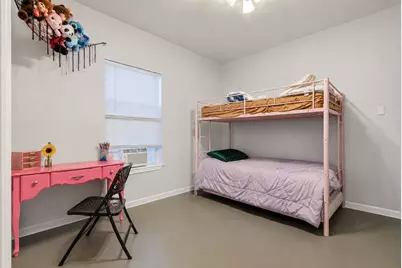 4323 Avenue R 1/2, Galveston, TX 77550 - Photo 9