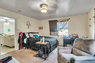 4323 Ave R 1/2, Galveston, TX 77550 - Photo 37