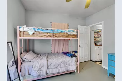 4323 Avenue R 1/2, Galveston, TX 77550 - Photo 17