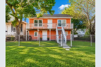 4323 Avenue R 1/2, Galveston, TX 77550 - Photo 1