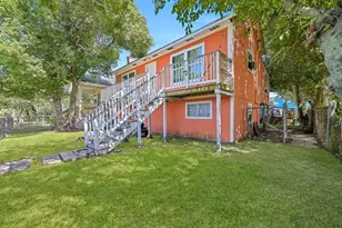 4323 Ave R 1/2, Galveston, TX 77550 - Photo 1