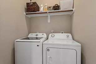 6721 Parker Oaks Ln, Houston, TX 77076 - Photo 27