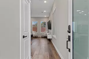 6721 Parker Oaks Ln, Houston, TX 77076 - Photo 5