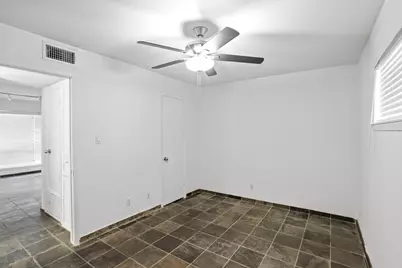 3602 Garrott Street Street #11, Houston, TX 77006 - Photo 23