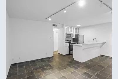 3602 Garrott Street Street #11, Houston, TX 77006 - Photo 15