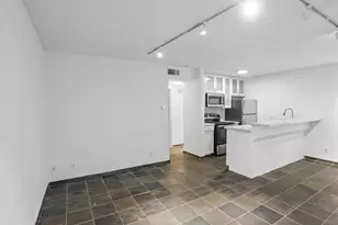 3602 Garrott Street St, Houston, TX 77006 - Photo 15