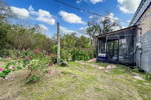 319 N Robb St, Trinity, TX 75862 - Photo 45