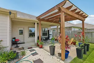 8806 Explorer Dr, Texas City, TX 77591 - Photo 29