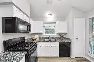 6715 Bluebottle Ln, Katy, TX 77449 - Photo 9