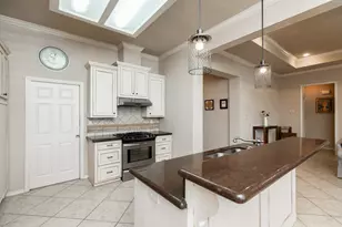 3699 Grayson Ln, Beaumont, TX 77713 - Photo 9