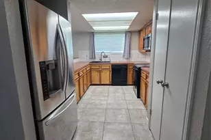 12410 Seaswept Dr, Houston, TX 77071 - Photo 9