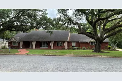 2310 Oak Drive, Bay City, TX 77414 - Photo 1