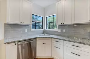 311 Heather Ln, Conroe, TX 77385 - Photo 11