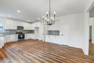 311 Heather Ln, Conroe, TX 77385 - Photo 13