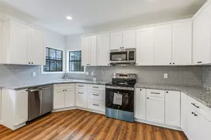 311 Heather Ln, Conroe, TX 77385 - Photo 9