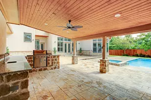 325 Bunker Hill Rd, Houston, TX 77024 - Photo 45