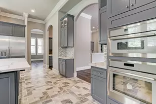 325 Bunker Hill Rd, Houston, TX 77024 - Photo 11