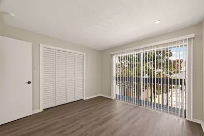 5056 Glenmont Drive, Houston, TX 77081 - Photo 21