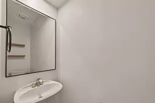 5056 Glenmont Dr, Houston, TX 77081 - Photo 15