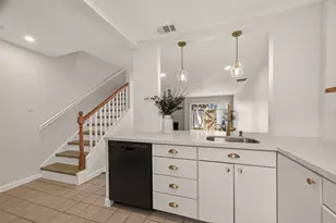 5056 Glenmont Dr, Houston, TX 77081 - Photo 13