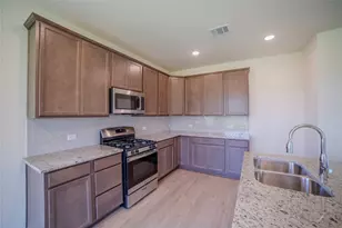 1402 Lk Rdg Dr, Brenham, TX 77833 - Photo 21