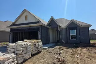 1402 Lk Rdg Dr, Brenham, TX 77833 - Photo 1