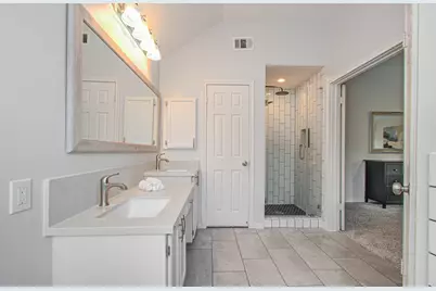 22927 Northoak Forest Lane, Spring, TX 77389 - Photo 17