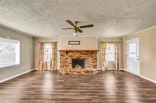 404 S 14th St, West Columbia, TX 77486 - Photo 27