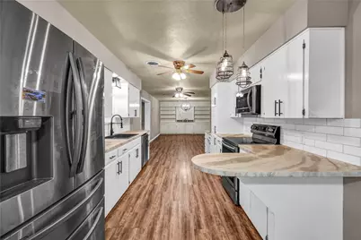 404 S 14th Street, West Columbia, TX 77486 - Photo 21