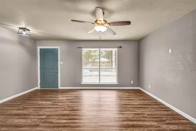 404 S 14th Street, West Columbia, TX 77486 - Photo 13