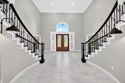 8438 Darlington Drive, Houston, TX 77028 - Photo 5
