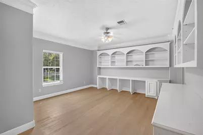 8438 Darlington Drive, Houston, TX 77028 - Photo 33