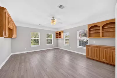 8438 Darlington Drive, Houston, TX 77028 - Photo 27