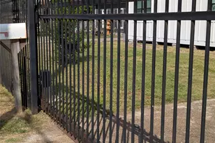 731 Post St St, Houston, TX 77022 - Photo 17