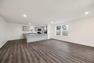 7907 Breda Dr, Baytown, TX 77521 - Photo 5