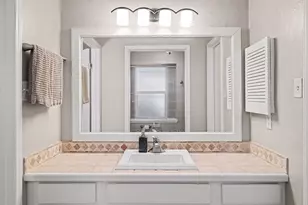 23 S Tallowberry Dr, The Woodlands, TX 77381 - Photo 17