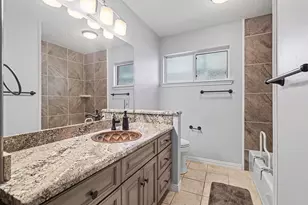 23 S Tallowberry Dr, The Woodlands, TX 77381 - Photo 21