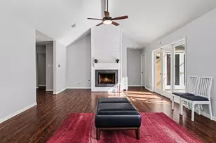 23 S Tallowberry Dr, The Woodlands, TX 77381 - Photo 7