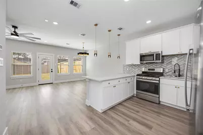 771 Fair Street #A/B, Houston, TX 77088 - Photo 7