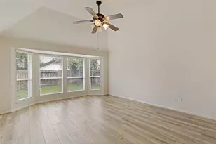 12804 Flat Creek Dr, Pearland, TX 77584 - Photo 17