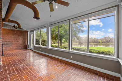 318 Green Oaks Drive, League City, TX 77573 - Photo 11