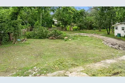 4924 Curtin Street, Houston, TX 77023 - Photo 5