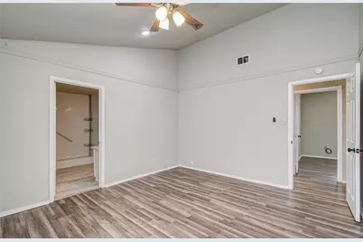 14854 Shottery Drive, Houston, TX 77015 - Photo 19