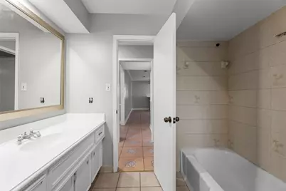 8102 Renmark Lane, Houston, TX 77070 - Photo 19
