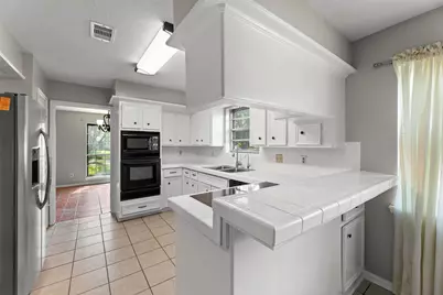 8102 Renmark Lane, Houston, TX 77070 - Photo 9