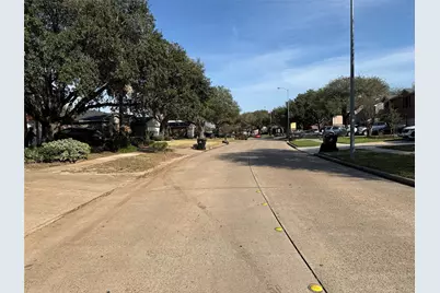 4702 Breckenridge Drive, Houston, TX 77066 - Photo 5