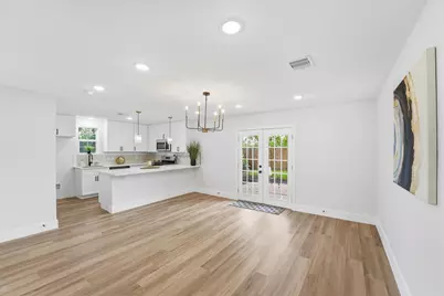 3714 Brookmeade Drive, Houston, TX 77045 - Photo 9