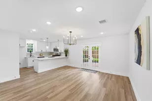 3714 Brookmeade Dr, Houston, TX 77045 - Photo 9